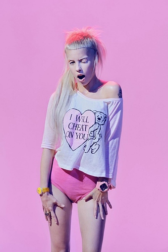 936full-yolandi-visser