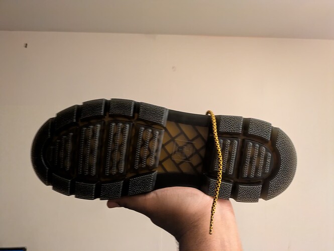 PXL_20250827_221746139
