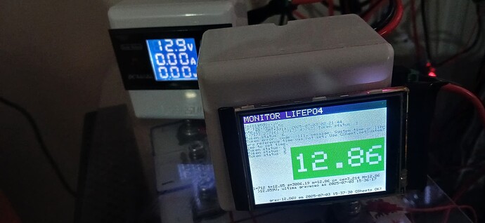 07-sensor_em_ação_na_arduino_wemos_d1_r1_com_tft_e_sensor_de_tensão_leitura_e_gravação_online_automatica_a_cada_1_min