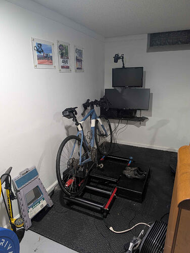 PXL_20251124_235954816